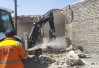 تخریب 6 باب مغازه خیابان حائری قم در راستای آزادسازی اراضی میدان قدیم تره‌بار شهید مطهری